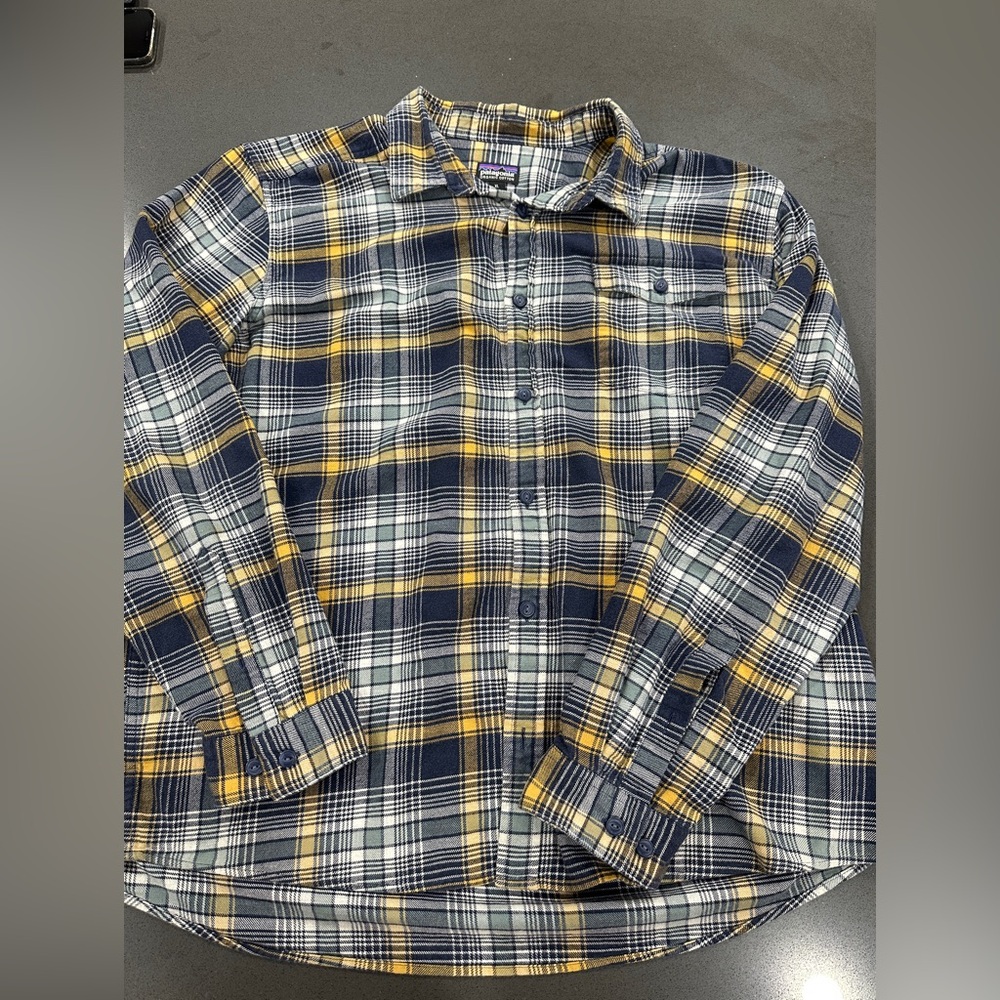 Patagonia Midweight Fjord Flannel Mens XL Shirt Plaid Hiking